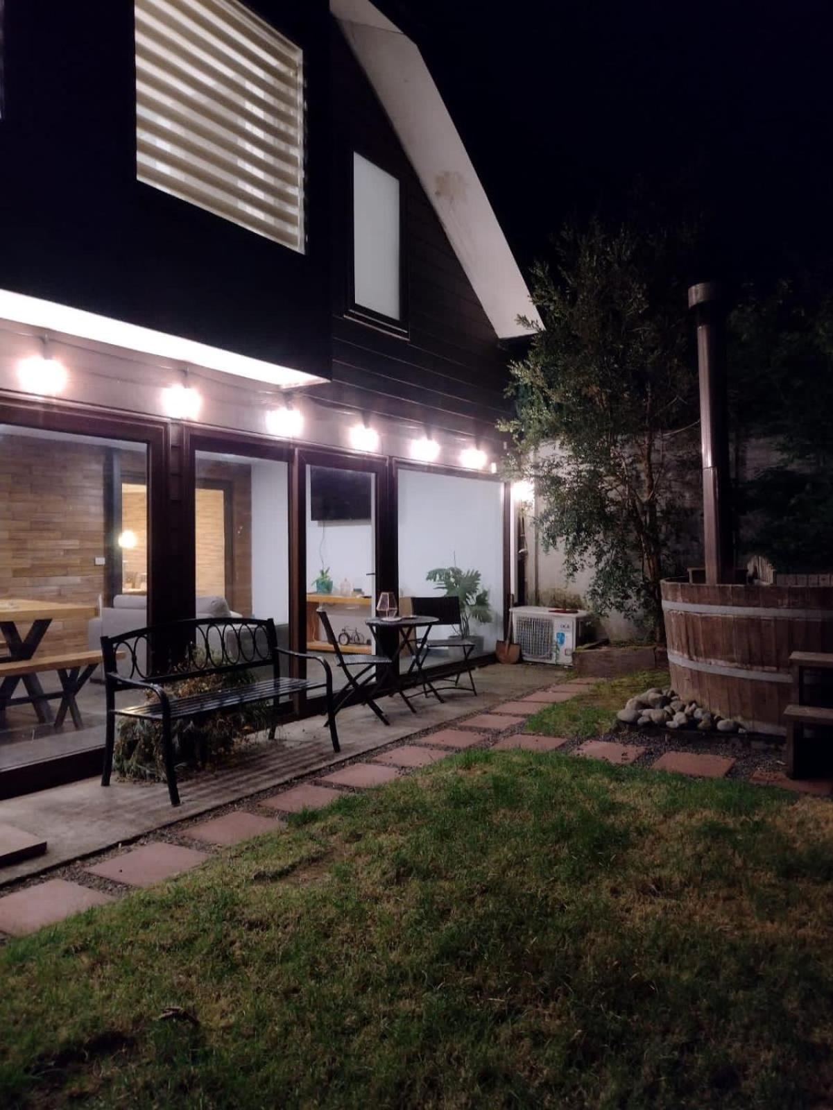 Acogedora Casa Con Tinaja Y Jacuzzi Y Rent A Car Villa Puerto Varas Kültér fotó